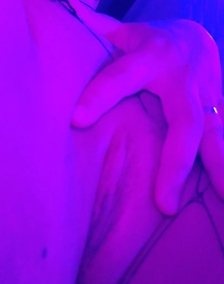 Foto di nudo di fuga di OnlyFans di Isa Castro