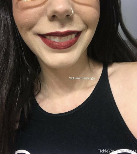 Foto di nudo di fuga di OnlyFans di Goddesstickle
