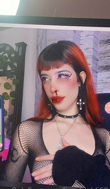 Foto di nudo di fuga di OnlyFans di Lizzybaddi69