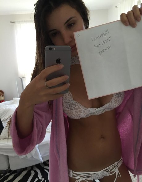 Foto di nudo di fuga di OnlyFans di Princessv