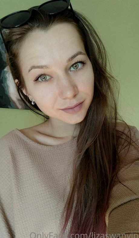 Foto di nudo di fuga di OnlyFans di Lizaswanvip