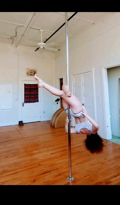 Hallee Hirsh