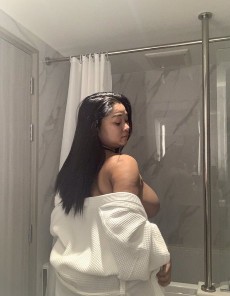 Foto di nudo di fuga di OnlyFans di Tananya1992