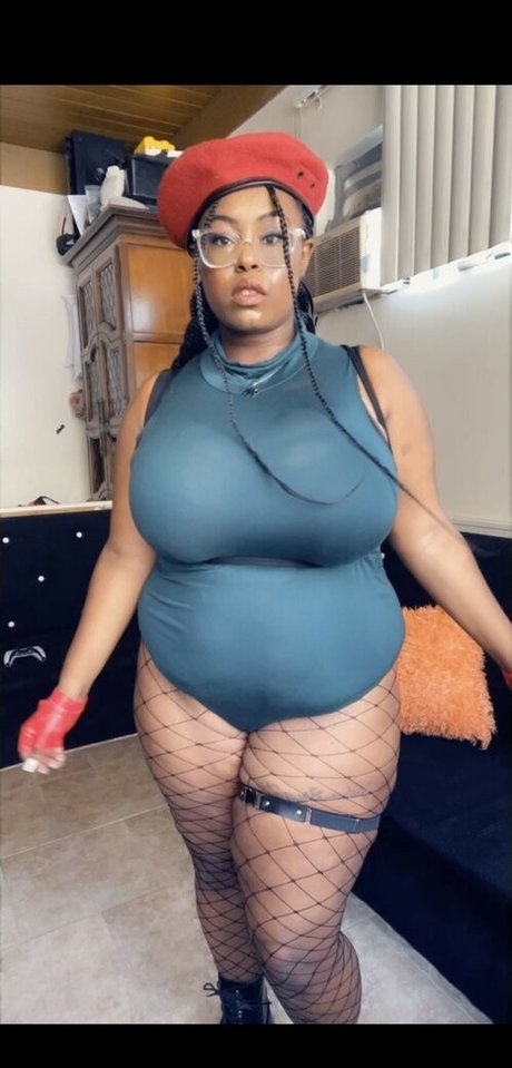 Foto di nudo di fuga di OnlyFans di Goddesscocoaluna