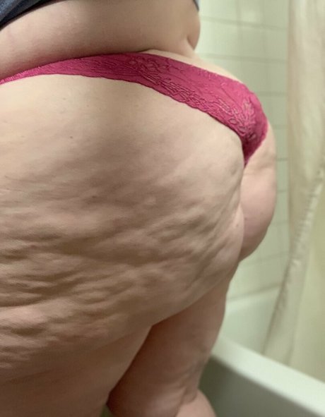 Foto di nudo di fuga di OnlyFans di Laceee1996