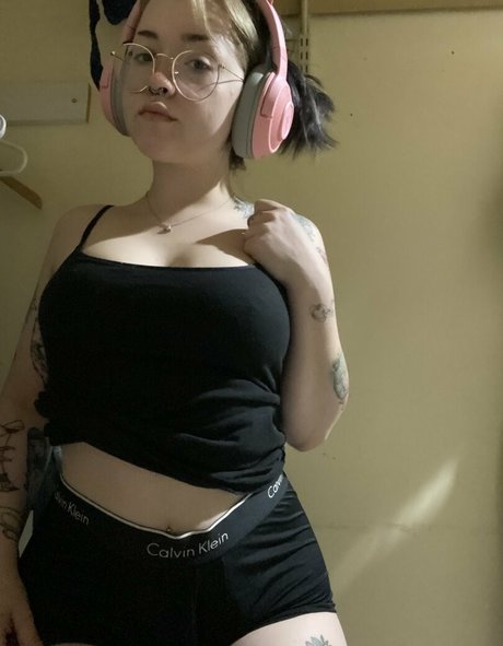 Foto di nudo di fuga di OnlyFans di Getmeoffpls