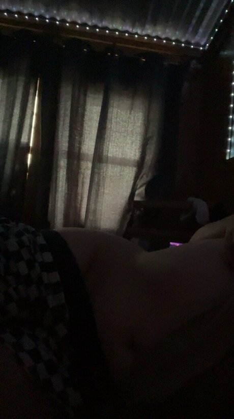 Foto di nudo di fuga di OnlyFans di Saturnsssecret