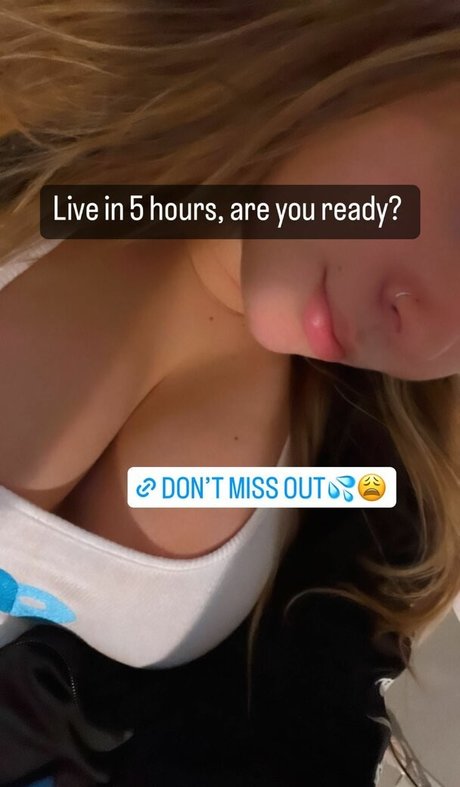 Foto di nudo di fuga di OnlyFans di Allison Mae
