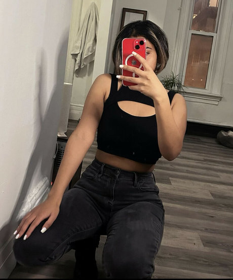 Foto di nudo di fuga di OnlyFans di Little Grapefruit