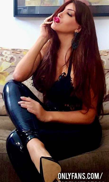 Foto di nudo di fuga di OnlyFans di Izabelli Frazao