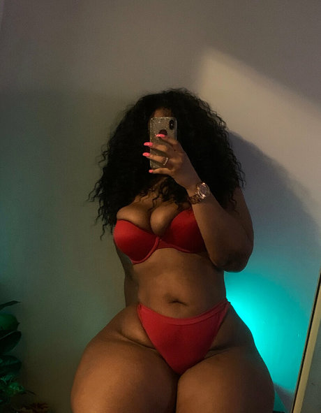 Foto di nudo di fuga di OnlyFans di Beefcaaaake