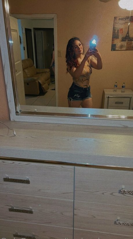 Foto di nudo di fuga di OnlyFans di Tinavalenssx