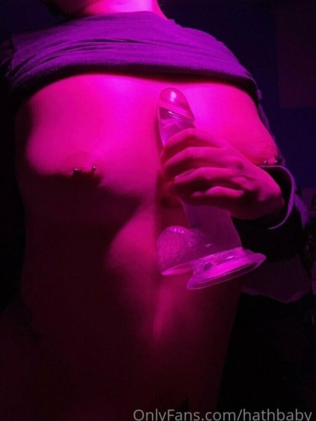 Foto di nudo di fuga di OnlyFans di Hathbaby