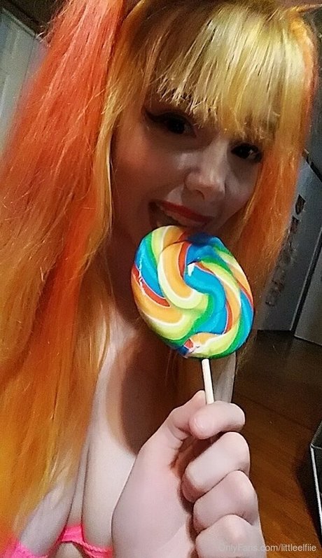Foto di nudo di fuga di OnlyFans di Empresselfiie