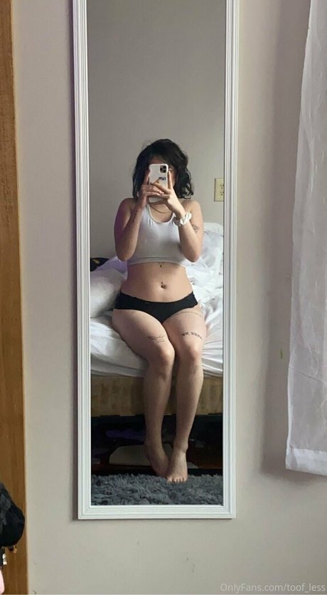 Foto di nudo di fuga di OnlyFans di Toofless