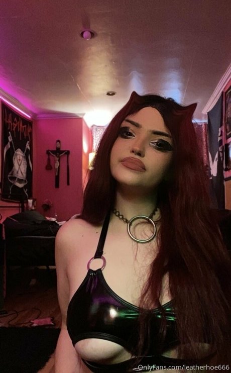 Leatherhoe666