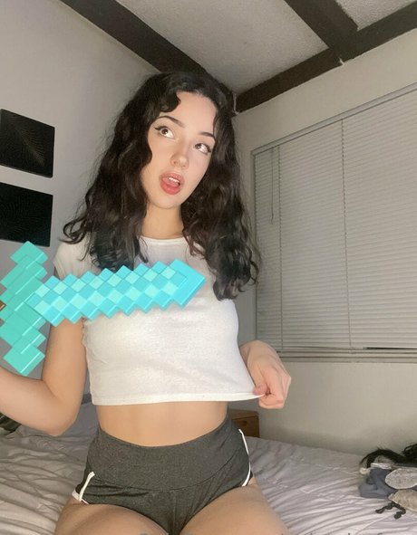 Foto di nudo di fuga di OnlyFans di Onlytalezfree
