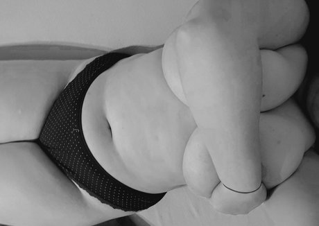 Curvym