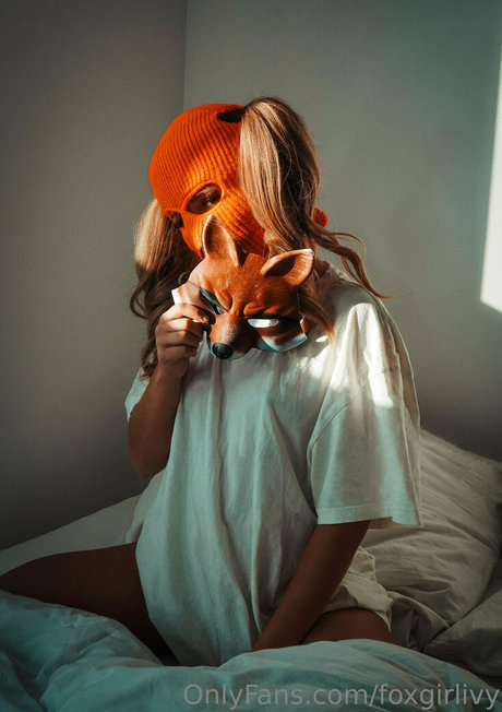 Foto di nudo di fuga di OnlyFans di Foxgirlivy