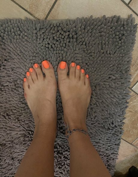 Foto di nudo di fuga di OnlyFans di Serving Gaia