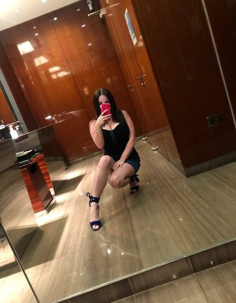 Foto di nudo di fuga di OnlyFans di Yanamulberry