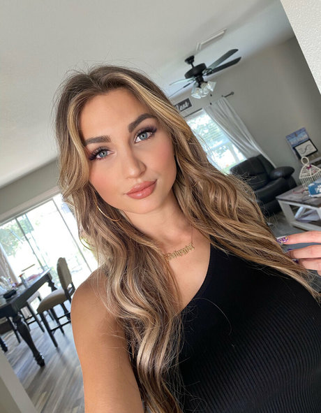 Cumslutnatalie