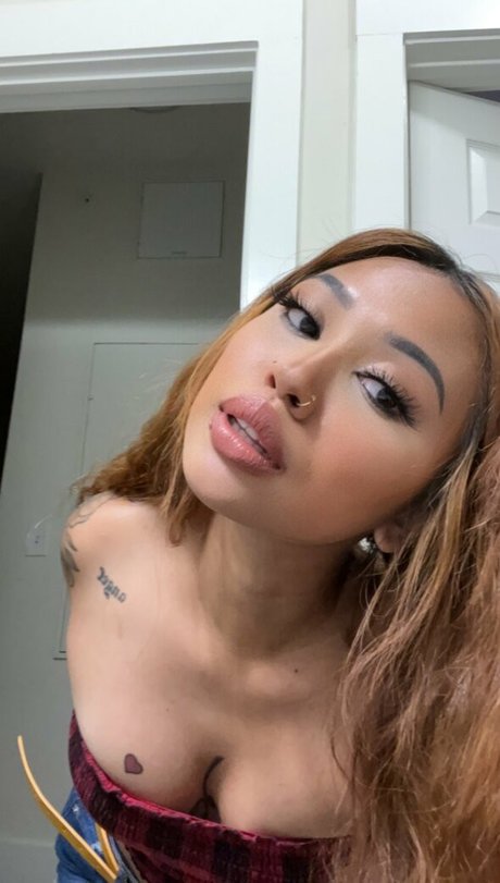 Foto di nudo di fuga di OnlyFans di Cherrymve