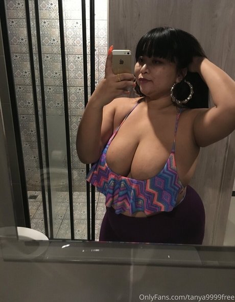 Foto di nudo di fuga di OnlyFans di Tanya9999free
