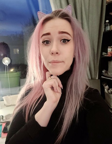 Foto di nudo di fuga di OnlyFans di Enicat