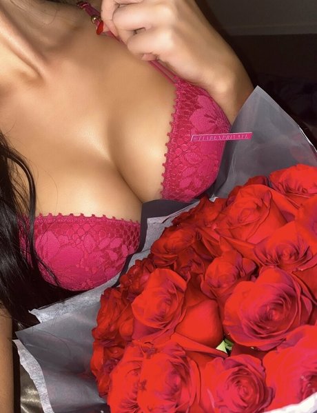Foto di nudo di fuga di OnlyFans di Tiareangel