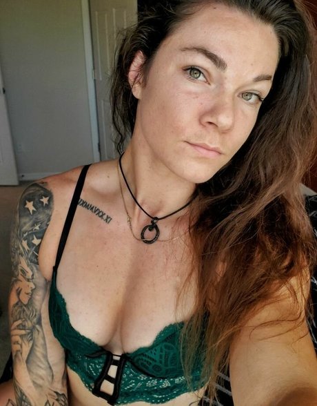 Foto di nudo di fuga di OnlyFans di Americankat