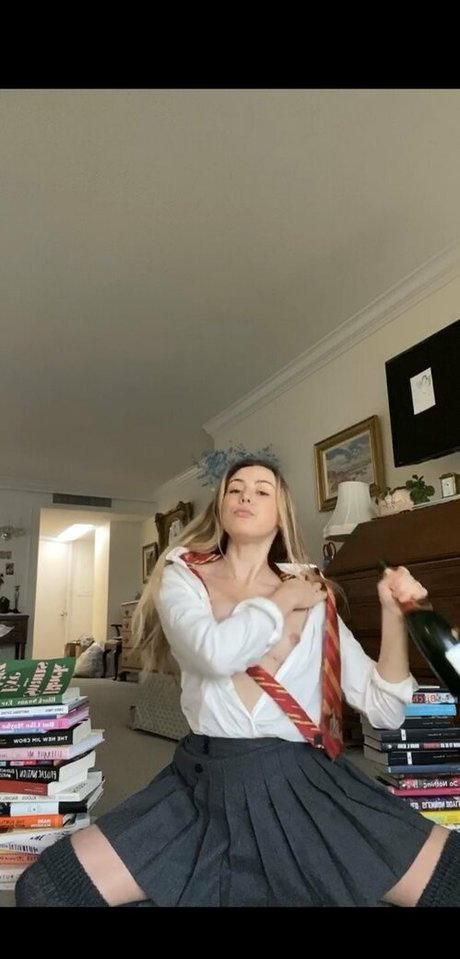 Foto di nudo di fuga di OnlyFans di Carolinecalloway