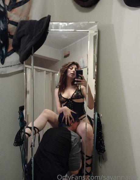Theesavannawhitee