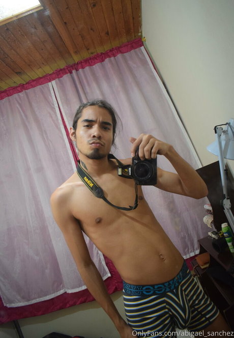 Foto di nudo di fuga di OnlyFans di Abigaelsanchez