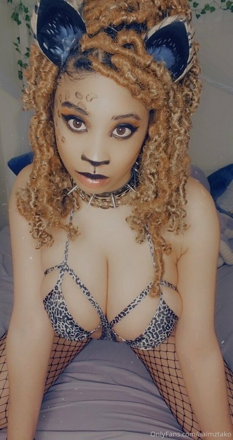 Foto di nudo di fuga di OnlyFans di Aaimztako