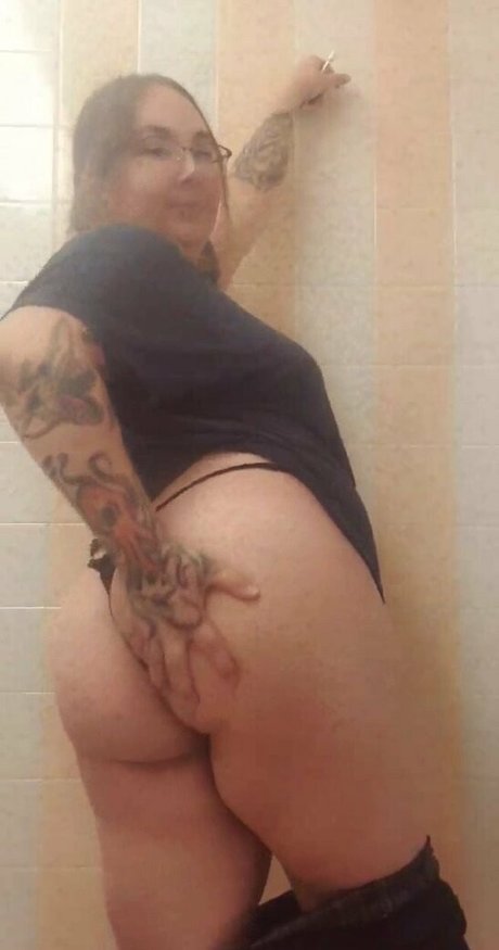 Foto di nudo di fuga di OnlyFans di Sinnfulapple420