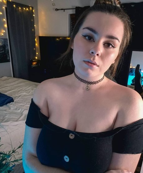 Foto di nudo di fuga di OnlyFans di Stormfall