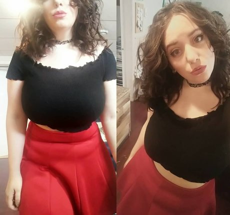 Foto di nudo di fuga di OnlyFans di Lartdanstoutessesformes