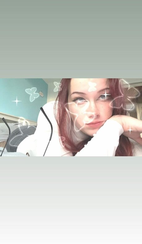 Foto di nudo di fuga di OnlyFans di Meghinka