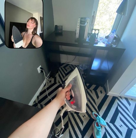 Foto di nudo di fuga di OnlyFans di Rhian Teasdale