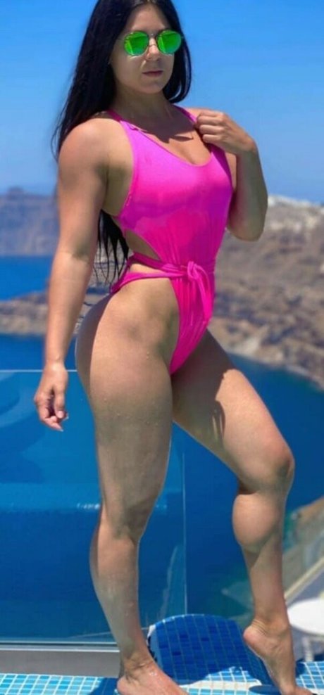 Foto di nudo di fuga di OnlyFans di Christina Basta