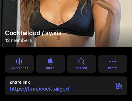 Foto di nudo di fuga di OnlyFans di Aysia