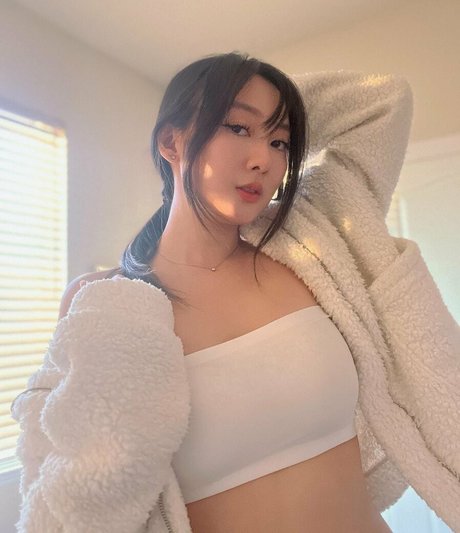 Foto di nudo di fuga di OnlyFans di Ceweina