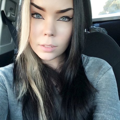 Foto di nudo di fuga di OnlyFans di Suzy Berhow