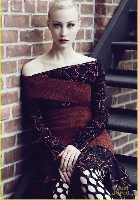 Foto di nudo di fuga di OnlyFans di Sarah Gadon