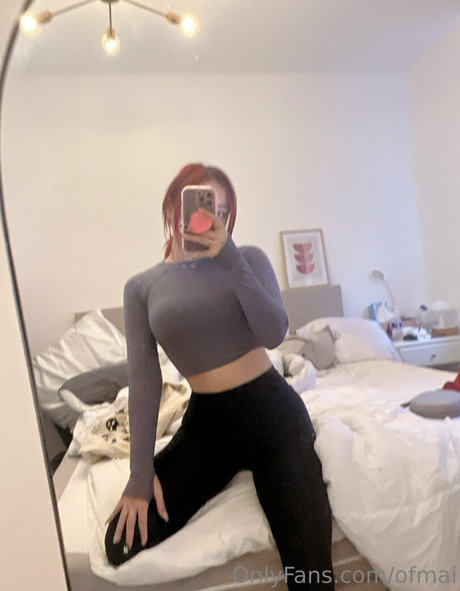 Foto di nudo di fuga di OnlyFans di Mai Le