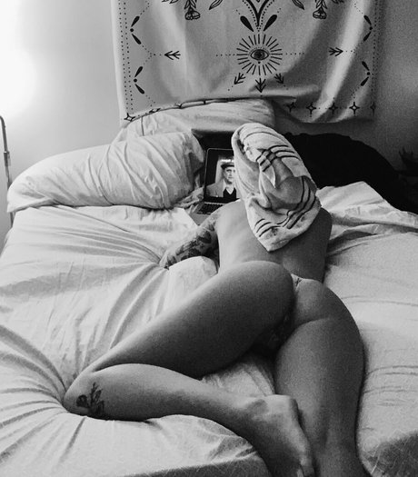 Foto di nudo di fuga di OnlyFans di Littlebootyjudy69
