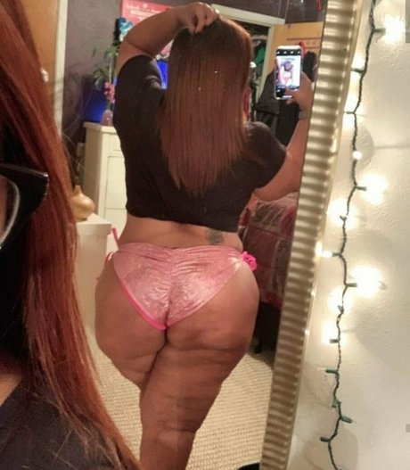 Foto di nudo di fuga di OnlyFans di Sueann