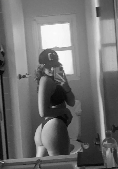 Foto di nudo di fuga di OnlyFans di Abryancat