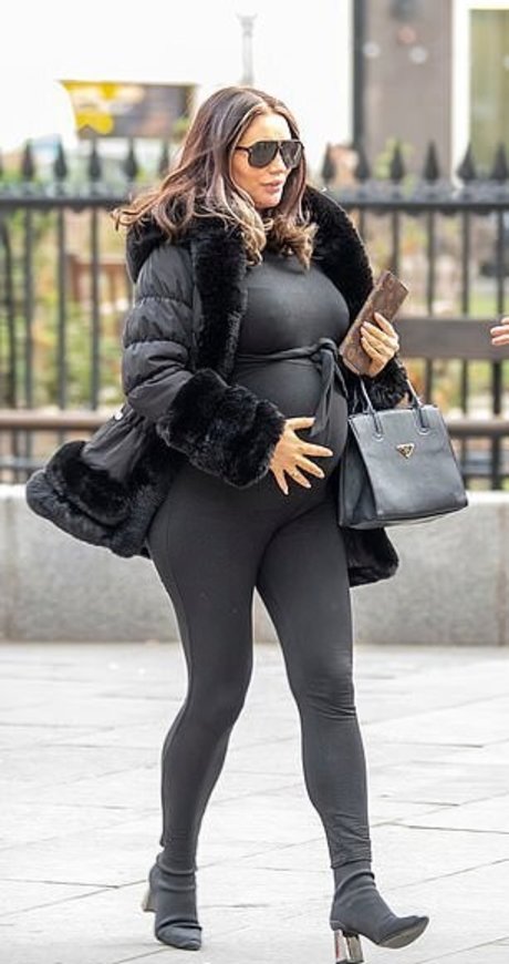 Foto di nudo di fuga di OnlyFans di Amy Childs